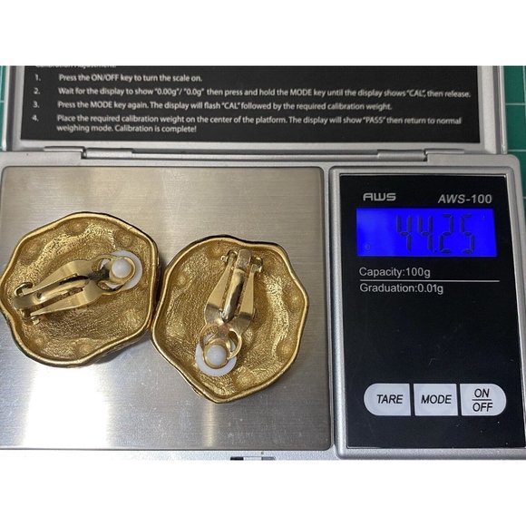 Vtg DKNY Gripoix Mogul Gold Tone Clip Earrings Rare Donna Karen 80s Multicolor - Picture 10 of 10